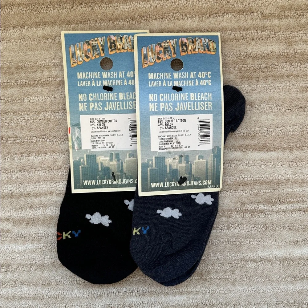 NWT 2 Pairs of Lucky Brand Walking on a Cloud Socks Black Blue Pair with Clouds